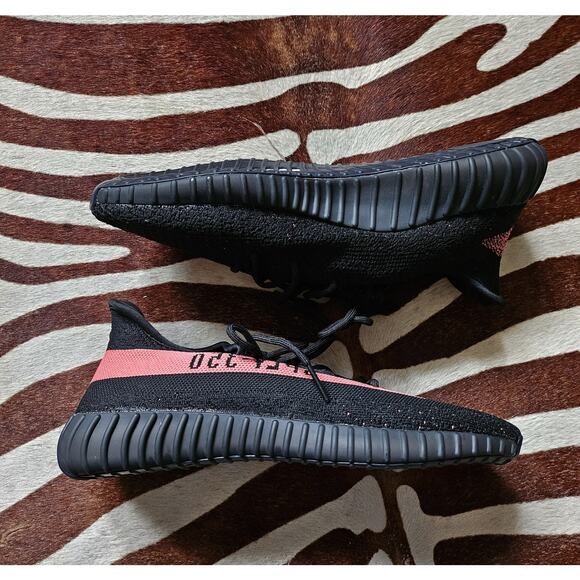 Adidas Yeezy Boost 350 V2 Low Red Stripe Core Black SZ 11 MENS BY9612 - Picture 3 of 8